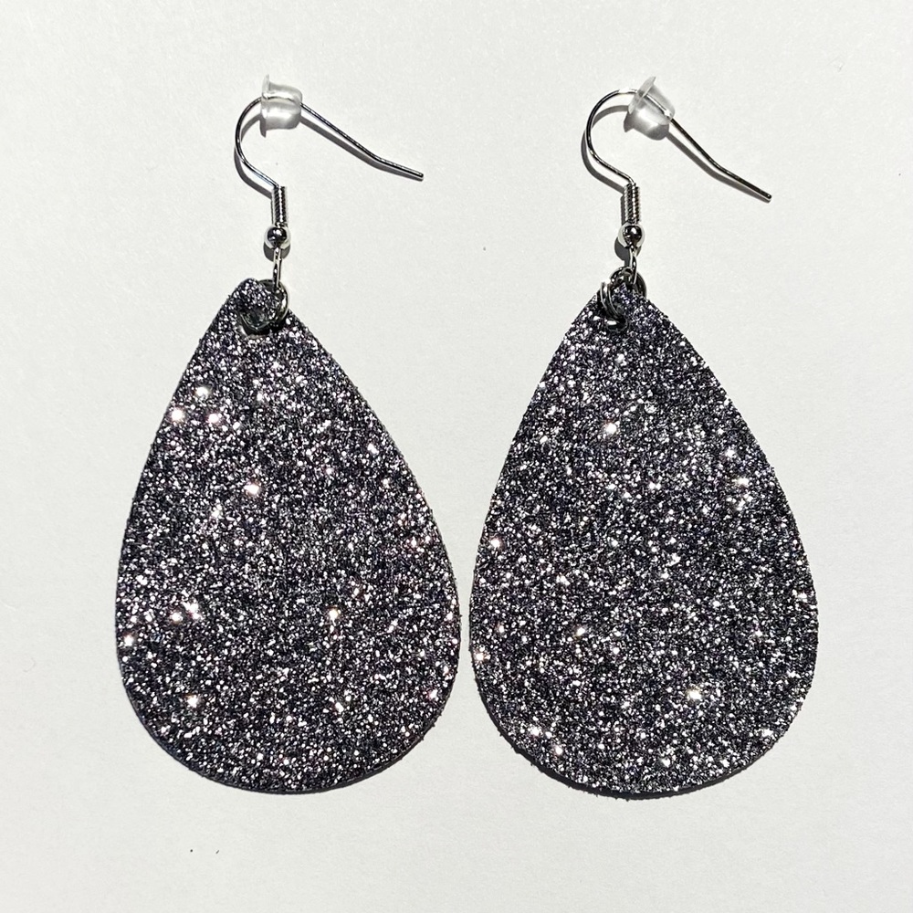 3 for $12 🎉 Faux Leather Teardrop Dangle Earrings
